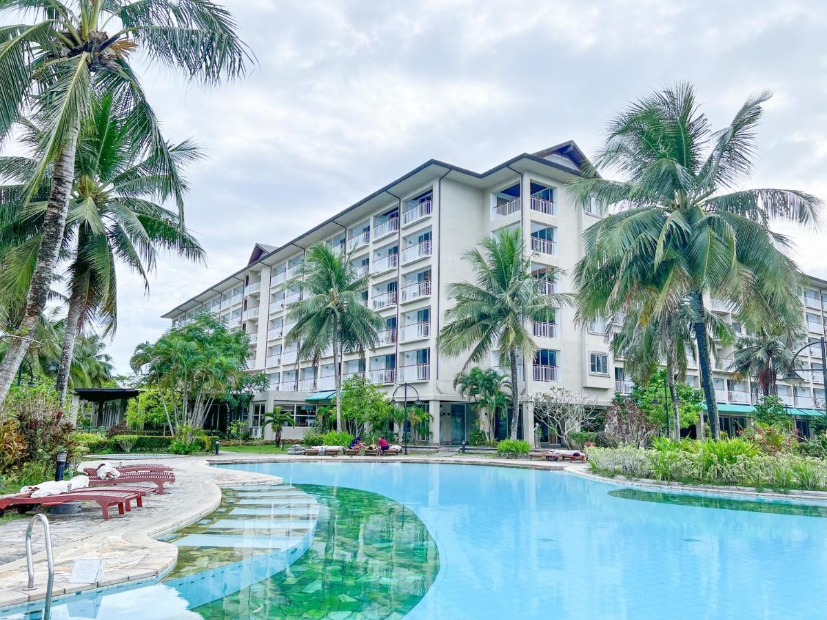 Palau Royal Resort Koror Bagian luar foto