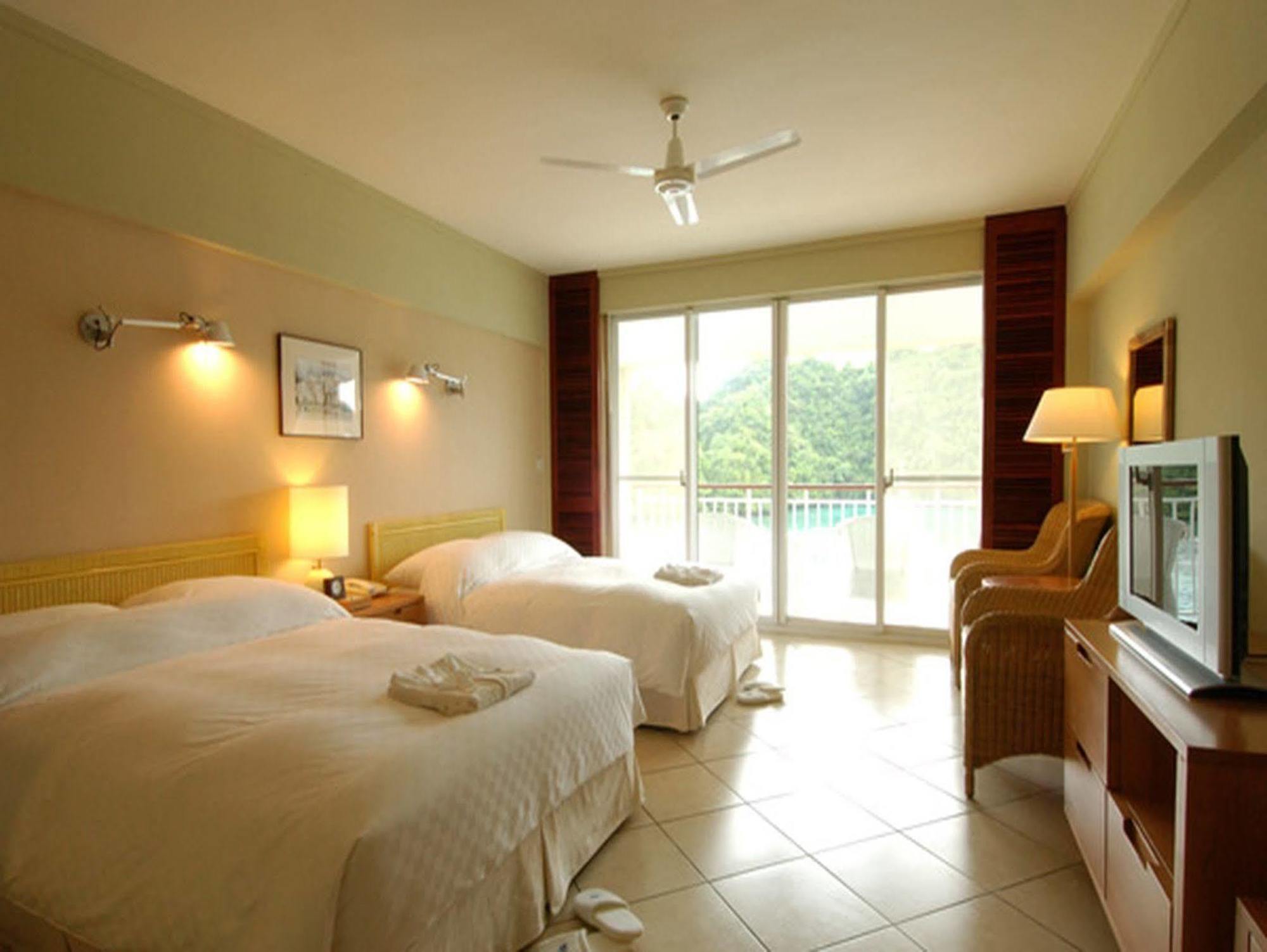 Palau Royal Resort Koror Bagian luar foto